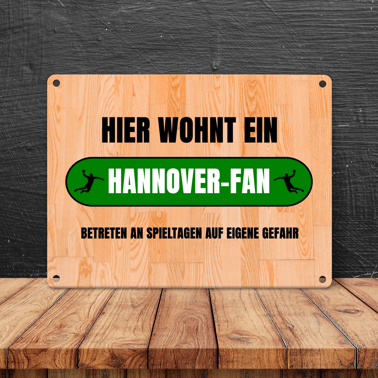 Hier wohnt ein Hannover-Fan Metallschild in 15x20 cm mit Turnhallenboden Motiv