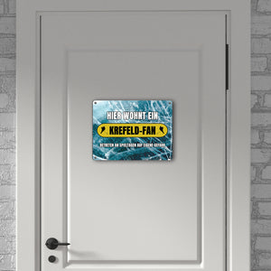 Hier wohnt ein Krefeld-Fan Metallschild in 15x20 cm mit Eishallen Boden-Motiv