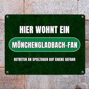 Hier wohnt ein Mönchengladbach-Fan Metallschild in 15x20 cm mit Rasenmotiv