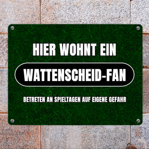 Hier wohnt ein Wattenscheid-Fan Metallschild in 15x20 cm mit Rasenmotiv