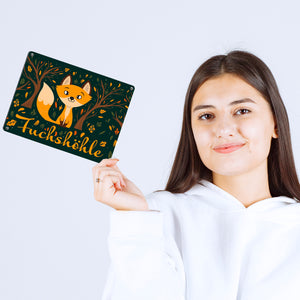 Metallschild mit niedlichem Fuchs im Wald und Herbst Motiven - Fuchshöhle
