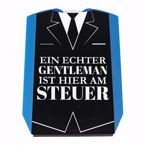 Ein echter Gentleman ist hier am Steuer Parkscheibe mit 2 Einkaufswagenchips