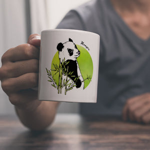 Panda mit Bambus Kaffeebecher und grün