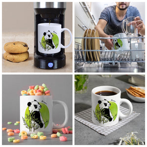 Panda mit Bambus Kaffeebecher und grün
