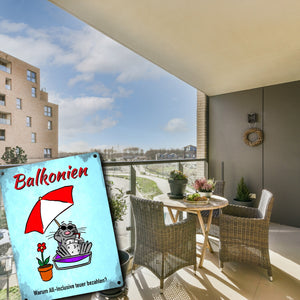 Balkonien Urlaub Metallschild mit Seeleopard auf dem Balkon