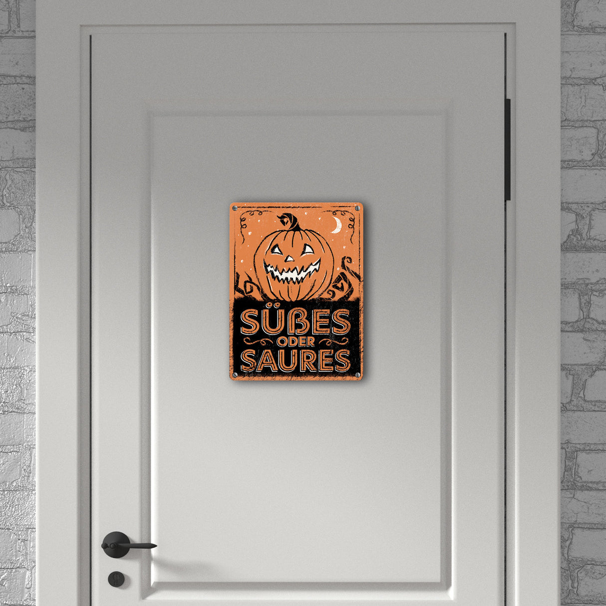 Metallschild mit Halloween Kürbis Motiv im used Look - Süßes oder Saures
