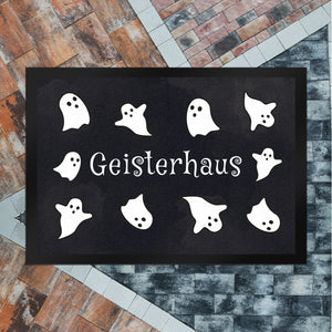 Fußmatte im Geisterhaus Design - mit vielen Geistern und Gespenstern verziert