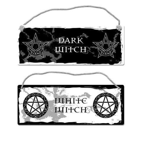 Wendeschild mit Kordel Eine cooles Produkt für alle Hexen da draußen, ob zum Geburtstag, zu Halloween oder als Kleinigkeit für zwischendurch. Als Geschenk für deine Freundin, die Gothic liebt. Oder als coole Deko für die Walpurgisnacht oder zu Halloween.