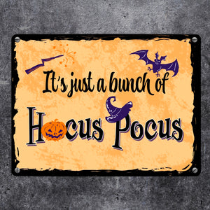 Metallschild mit Halloween Motiv und Spruch - It's just a bunch of Hocus Pocus -