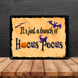 Metallschild mit Halloween Motiv und Spruch - It's just a bunch of Hocus Pocus -