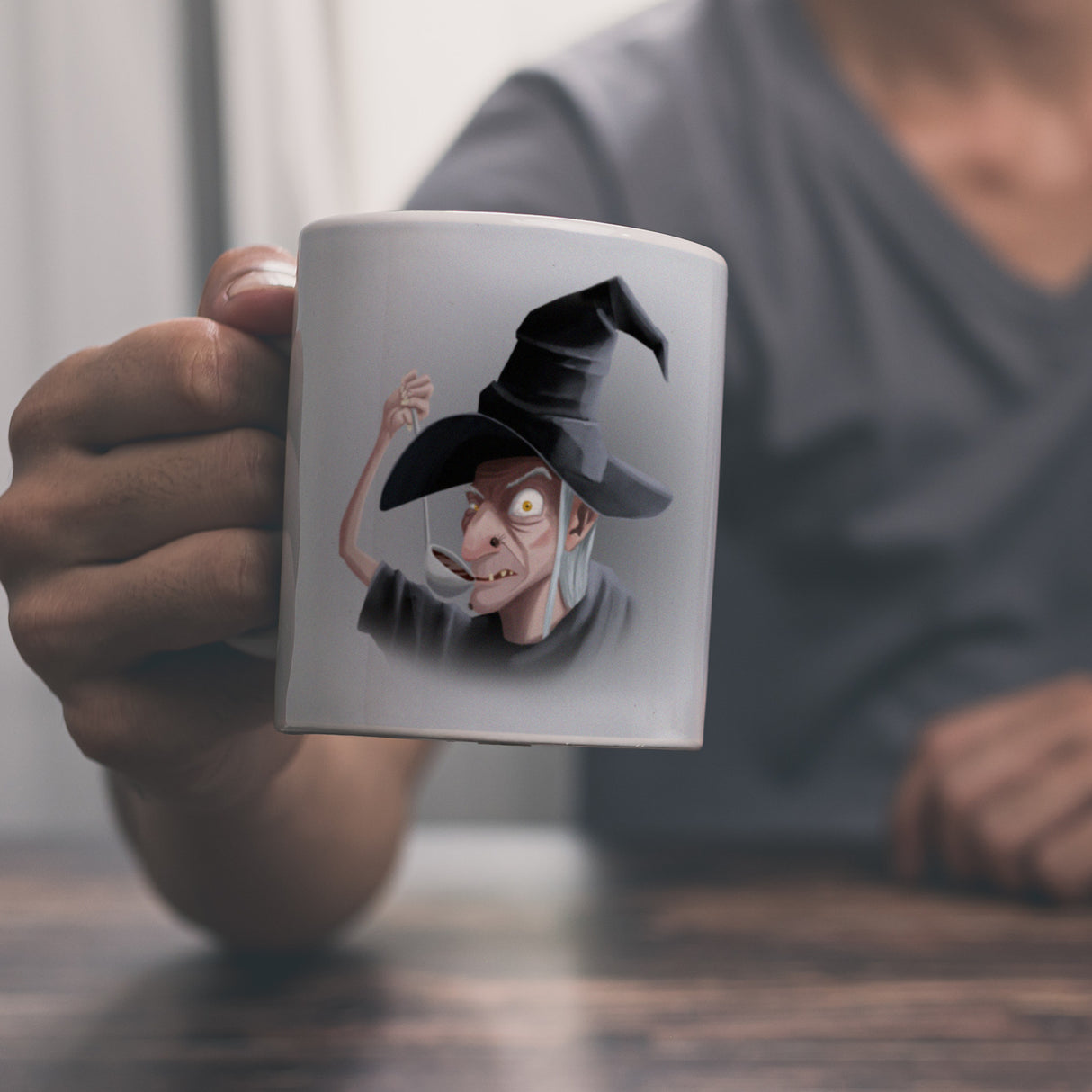 Kaffeebecher mit lustigem Motiv und Spruch - Auch Hexen brauchen Kaffee -