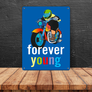 Metallschild mit Oma auf Motorrad und Spruch: forever young