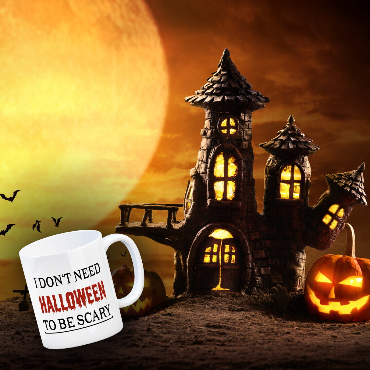 Kaffeetasse mit lustigem Motiv und Spruch - I don't need Halloween to be scary