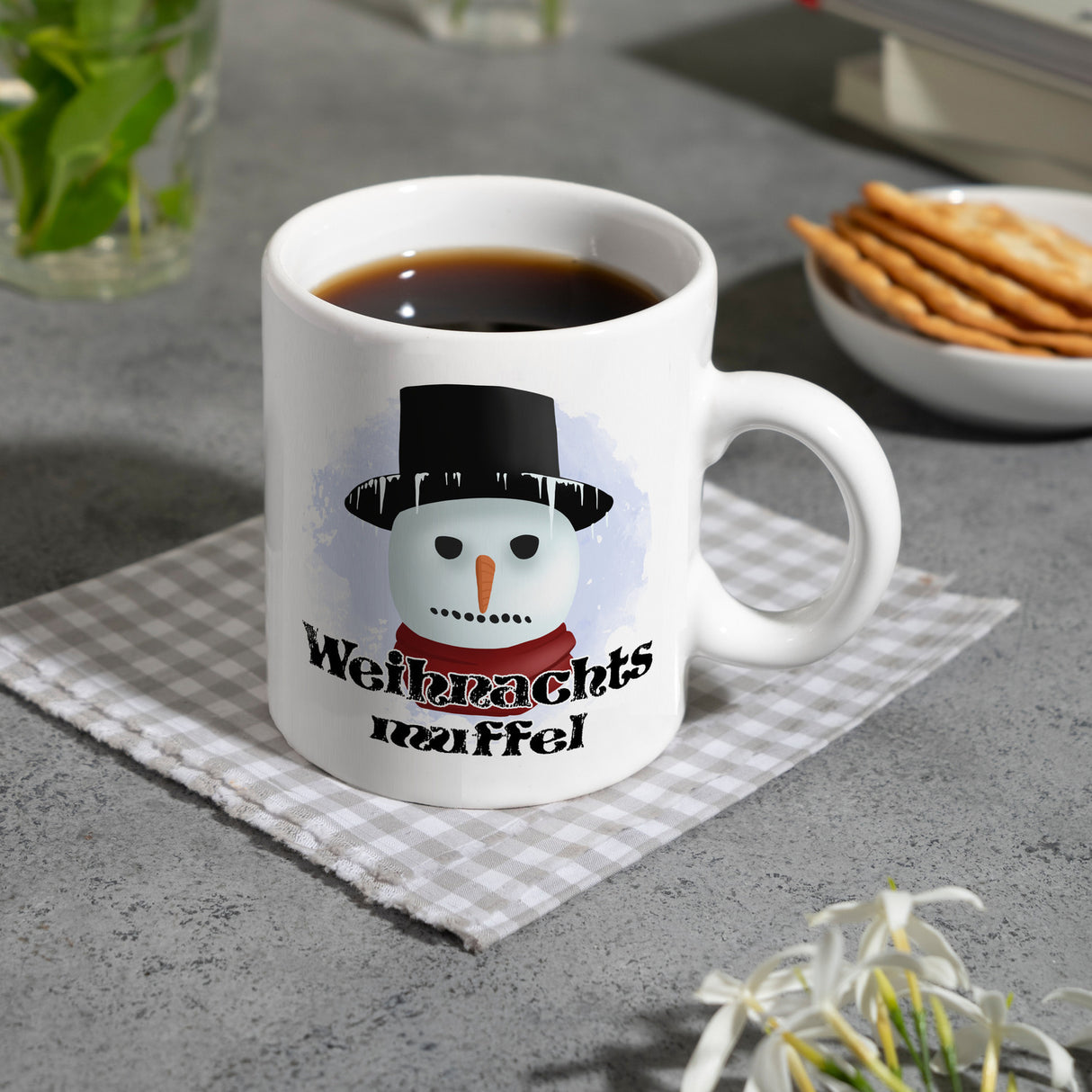Weihnachtsmuffel witzige Kaffeetasse mit lustlosem Schneemann Motiv