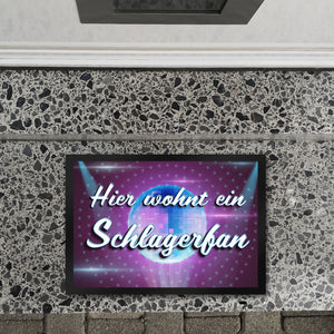Hier wohnt ein Schlagerfan Fußmatte mit Discokugel