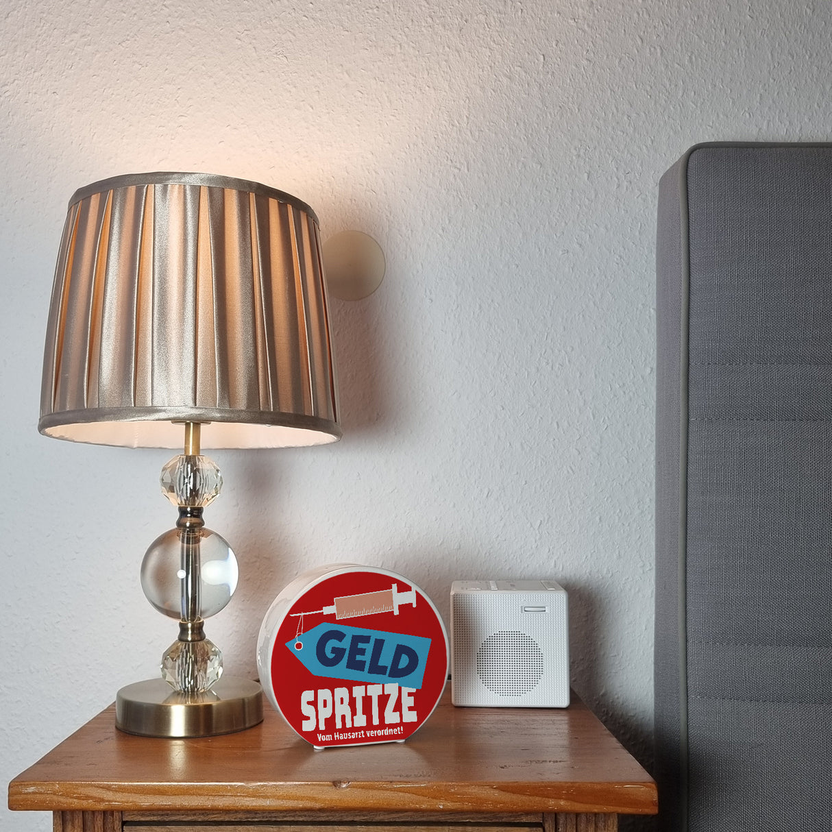 Geldgeschenk Spardose mit Geldspritze Motiv in {Rot}