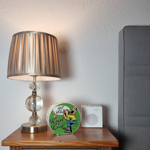 Kegelkasse Spardose Gut Holz mit lustigem Kegelspieler Motiv