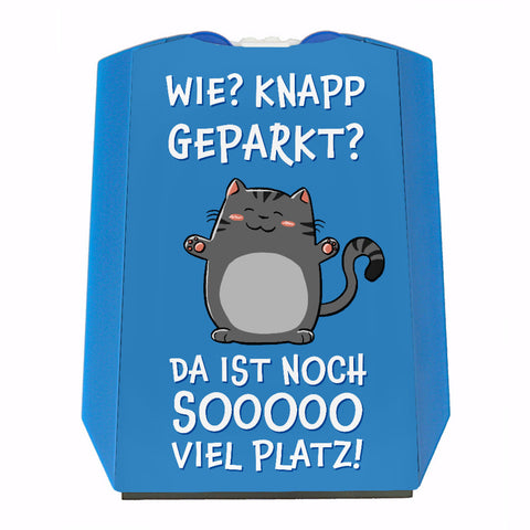 Knapp geparkt! mit niedlicher Katze und zwei Einkaufswagenchips