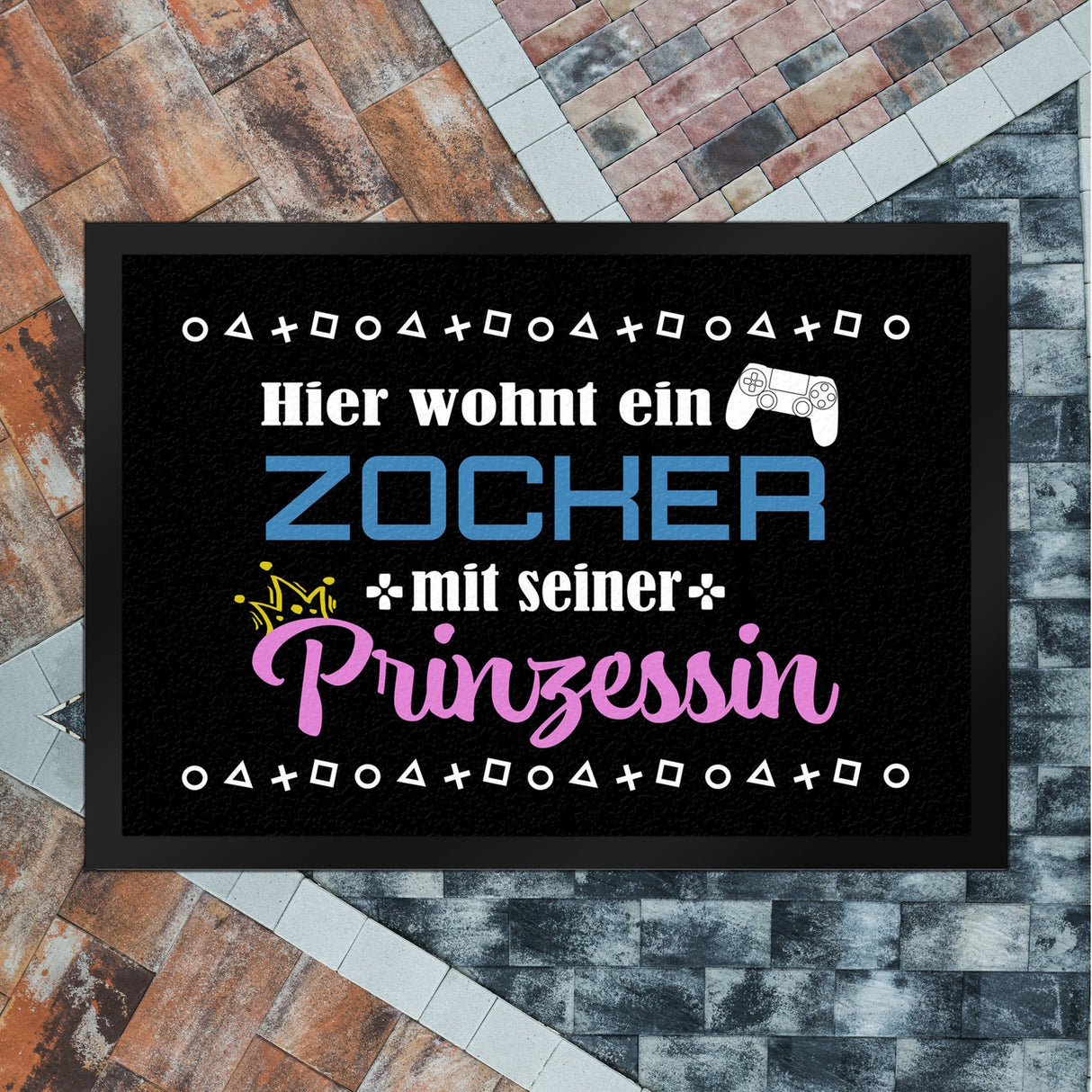 Hier wohnt ein Zocker mit seiner Prinzessin Fußmatte