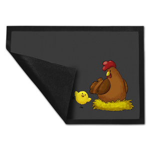 Huhn im Nest mit Küken Fußmatte