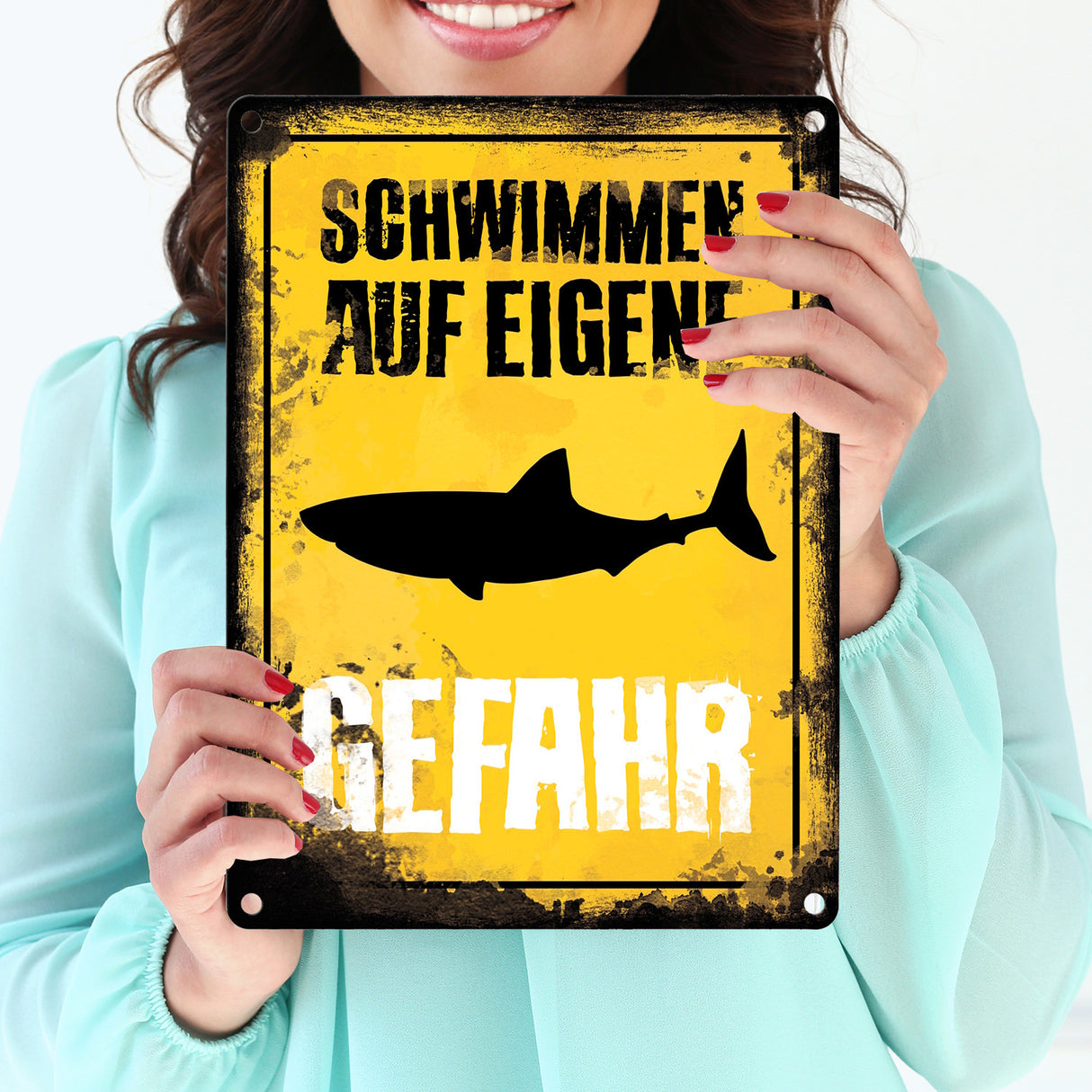 Schwimmen auf eigene Gefahr Metallschild für den Pool mit Hai