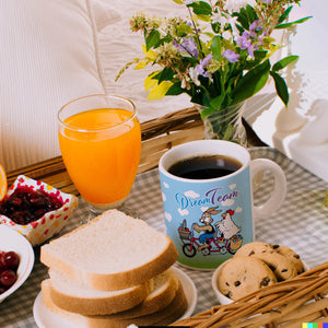 Osterhase und Huhn auf Tandem Kaffeebecher Thema Ostern