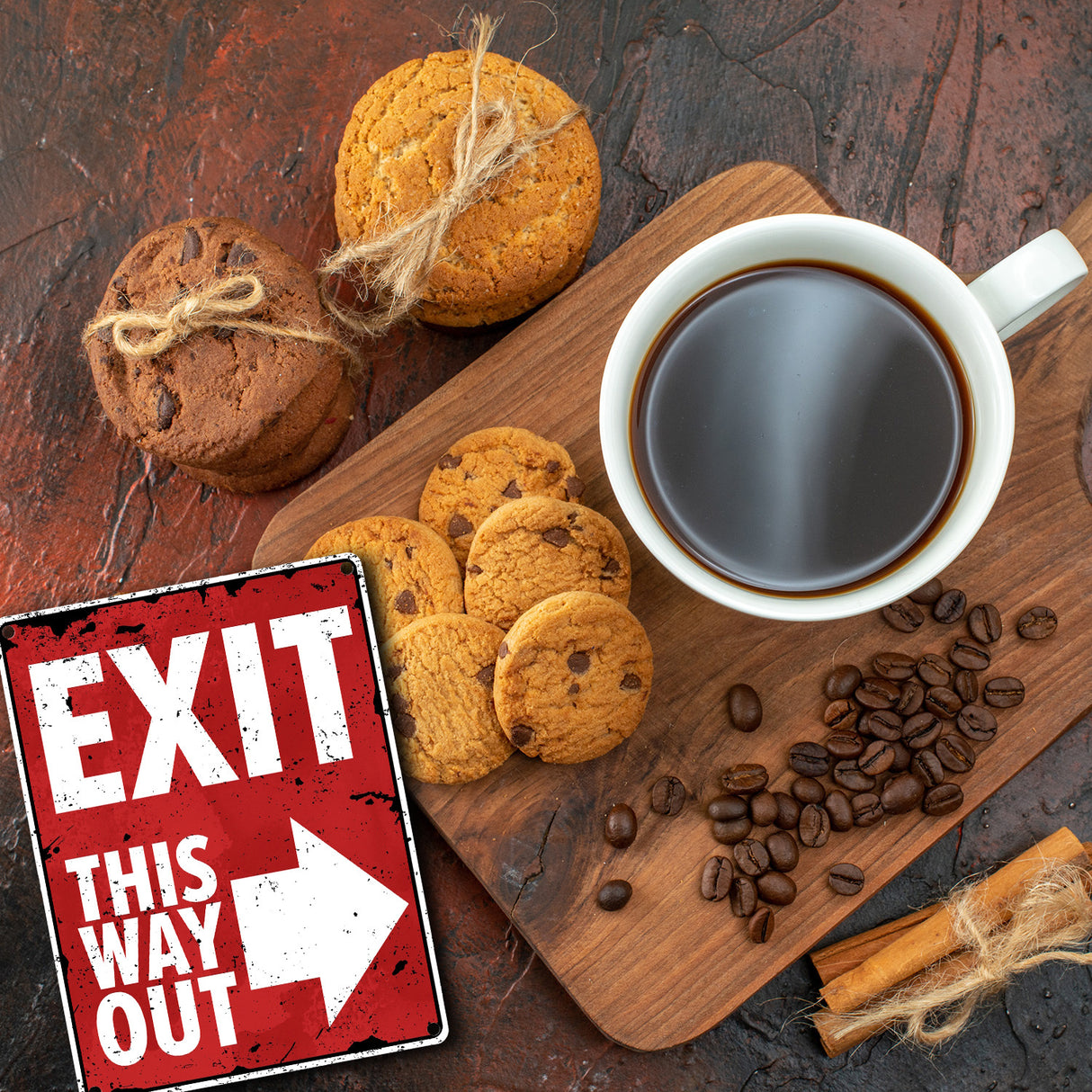 Exit this way out Metallschild mit Pfeil nach rechts