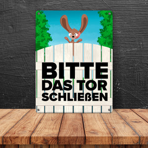 Bitte das Tor schließen Metallschild mit lustigem braunem Hund