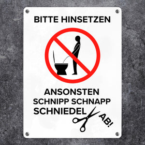 Bitte hinsetzen, ansonsten… Toilette Metallschild mit Icon
