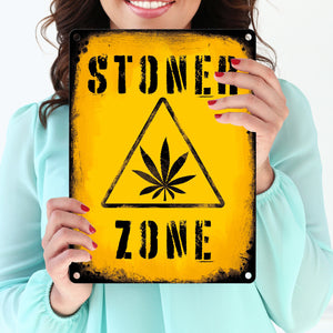 Stoner Zone Metallschild mit Marihuanablatt