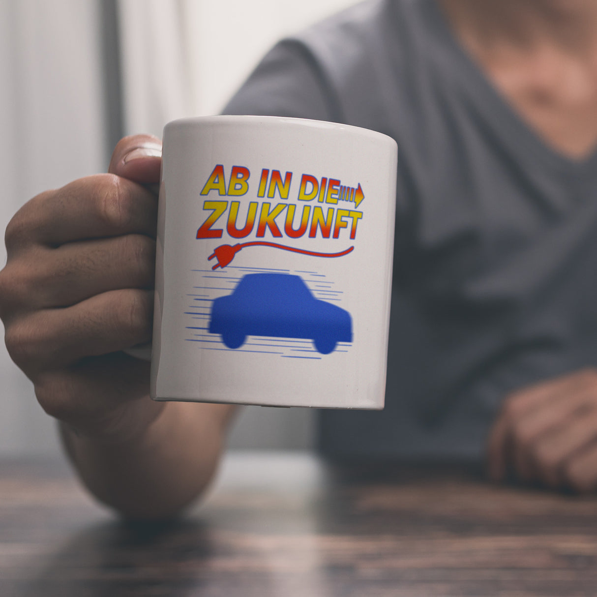 Ab in die Zukunft Elektroauto Kaffeetasse
