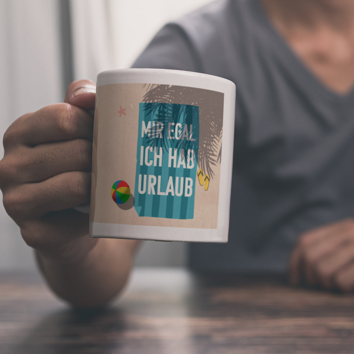 Mir egal ich hab Urlaub Kaffeebecher mit Strandmotiv