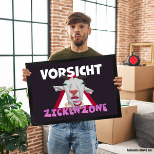 Vorsicht Zickenzone Fußmatte mit geschminkter Ziege