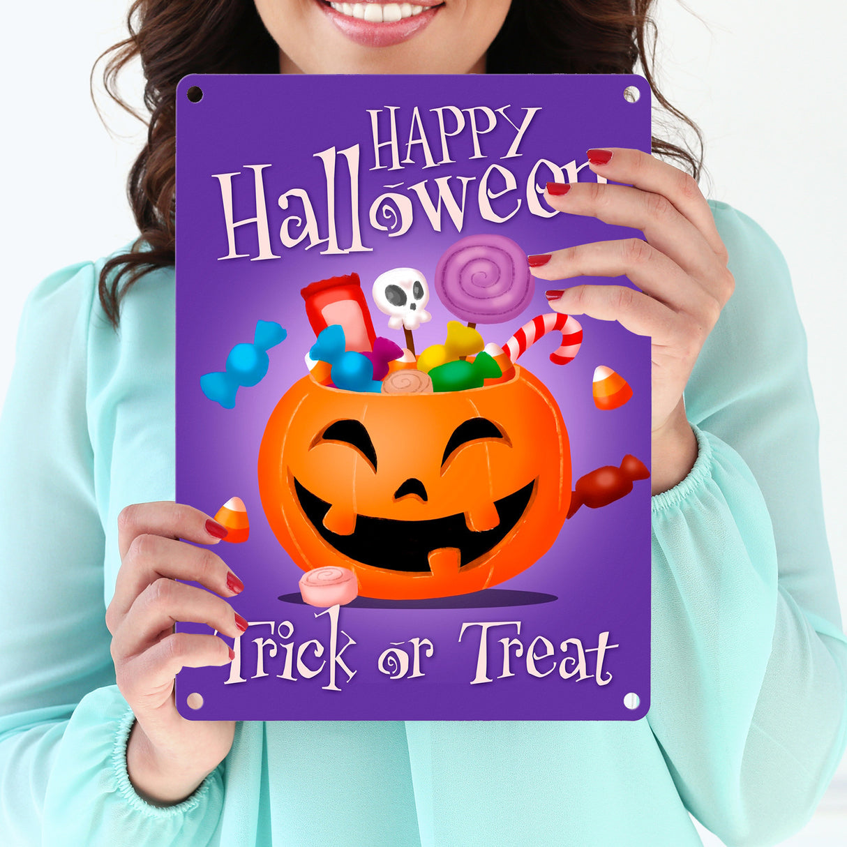 Happy Halloween Trick or Treat Metallschild in lila mit süßem Kürbis