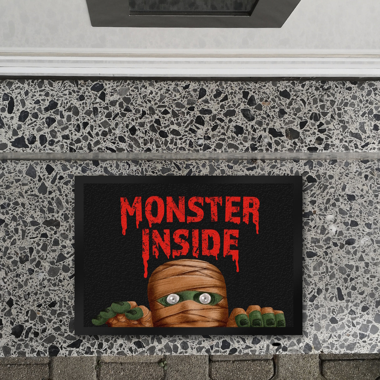 Monster Inside Halloween Fußmatte mit gruseligem Mumie Motiv