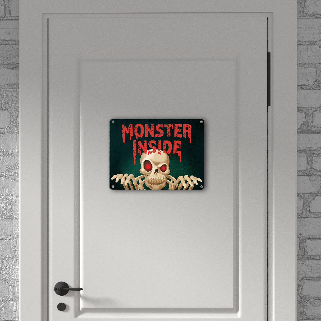 Monster Inside Halloween Metallschild mit gruseligem Skelett Motiv