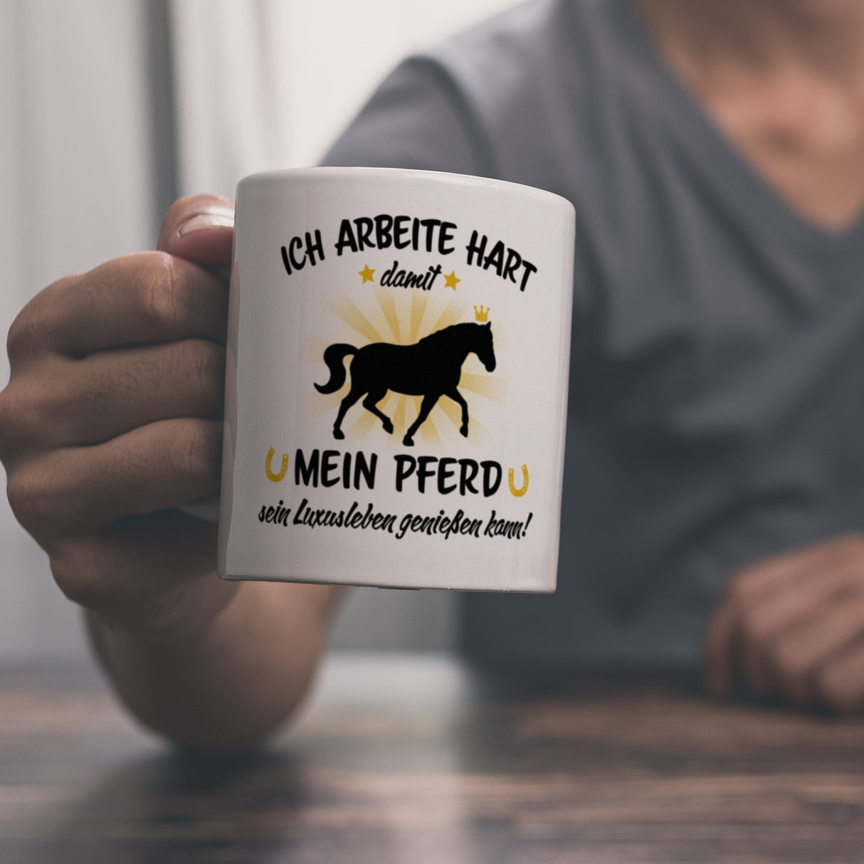 Ich arbeite hart für das Luxusleben meines Pferdes Haustier Kaffeebecher