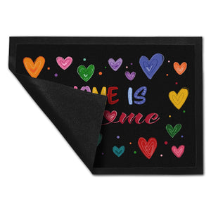 Home ist you and me Fußmatte mit bunten Herzen