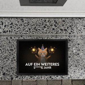 Mürrische Katze auf ein weiters scheiß Jahr Fußmatte