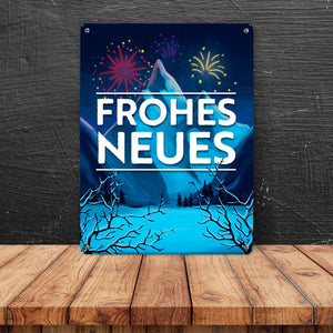 Feuerwerk über Winterlandschaft Frohes Neues Metallschild