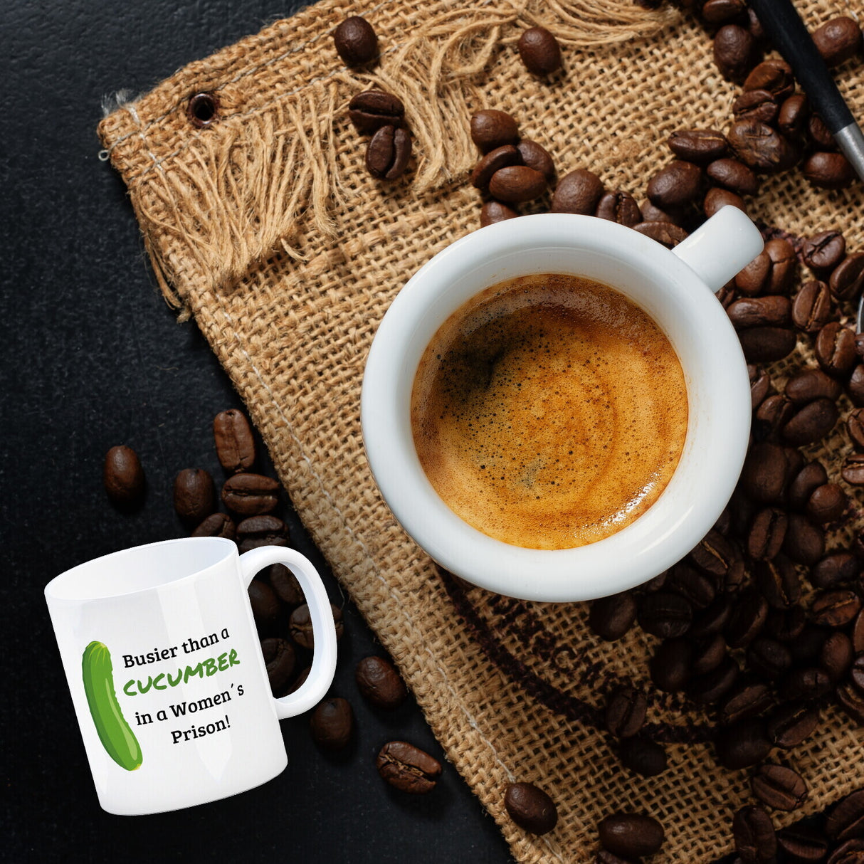 Busier than a cucumber in a women´s prison! Gurke Kaffeebecher Knast Kaffeetasse Spaß alleine