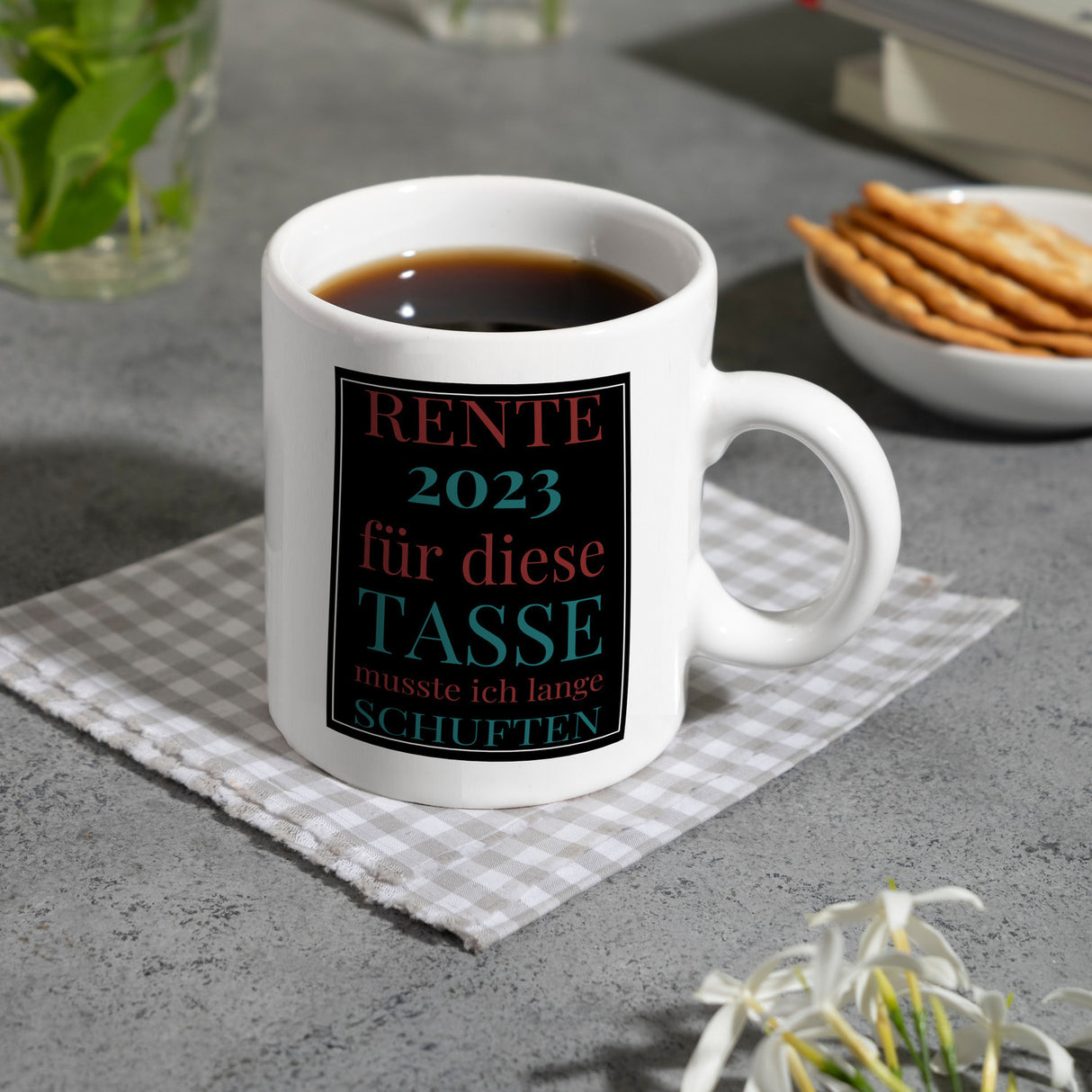 Rente 2023 Kaffeebecher eine bunte Tasse für Rentner