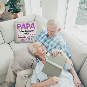 Papa wenigstens hast du keine hässliche Tochter Kissen in pink