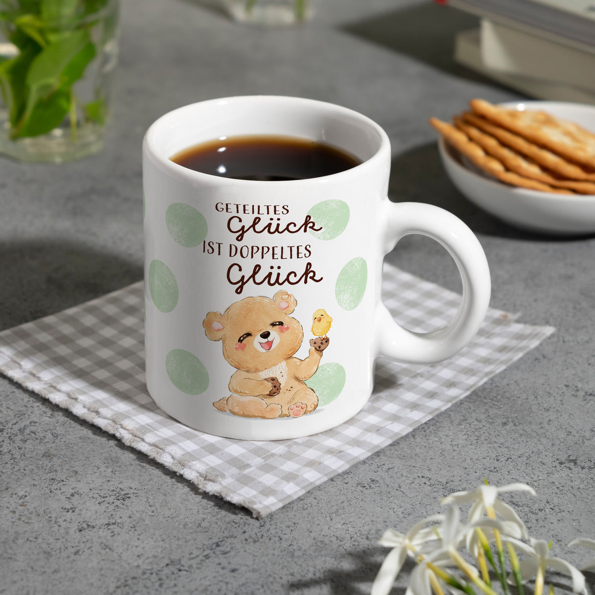 Bär Kaffeebecher mit Spruch Geteiltes Glück ist doppeltes Glück