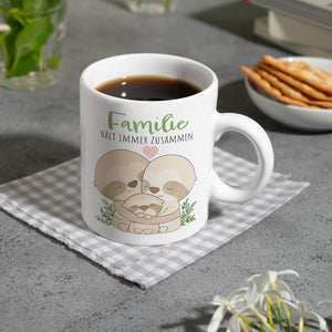 Faultier Familie Kaffeebecher mit Spruch Familie hält immer zusammen