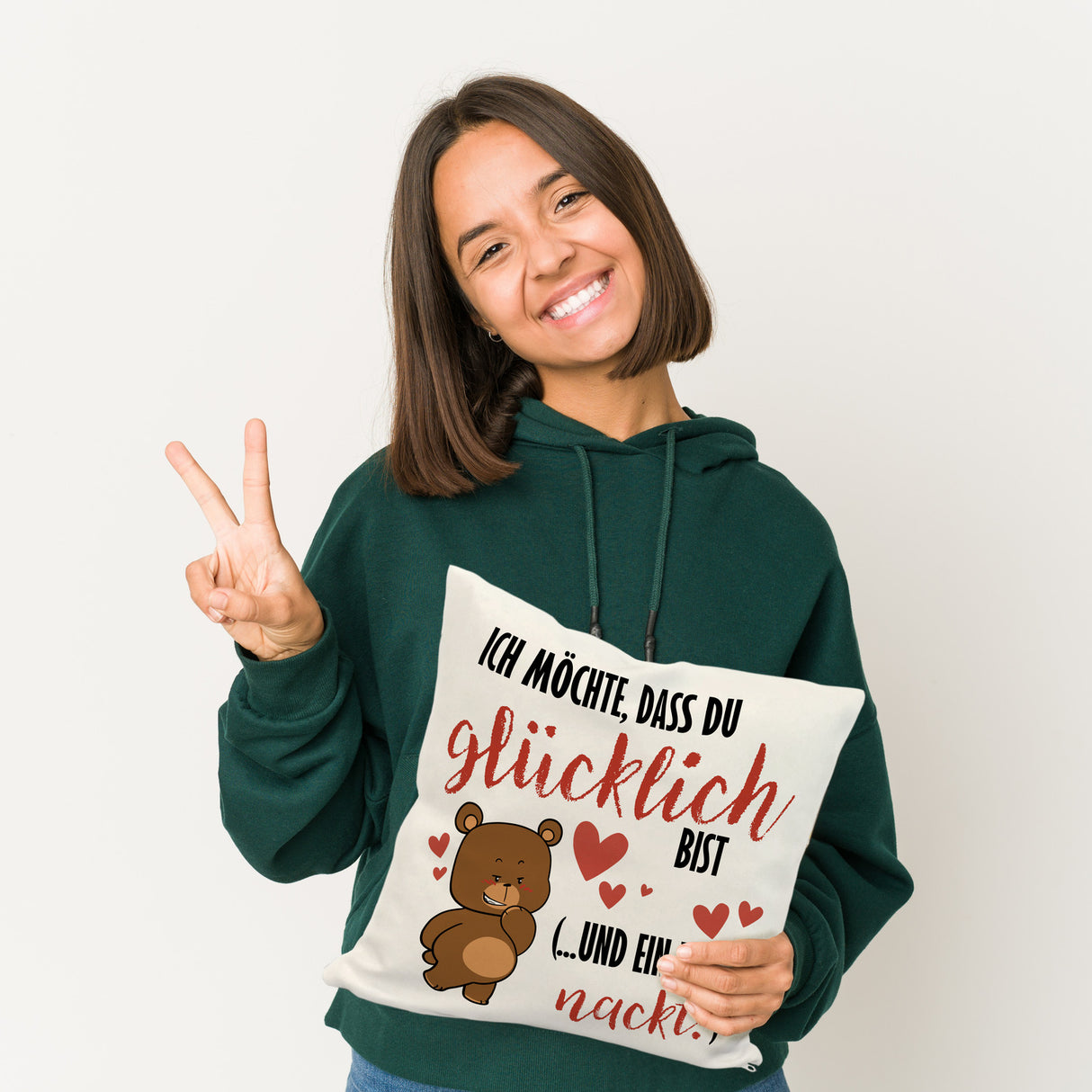 Knuddelbär Kissen mit Spruch Strebe nach Glück und Nacktheit