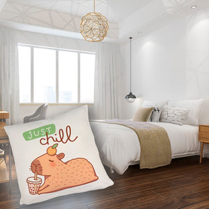 Capybara mit Bubble Tea Kissen mit Spruch Just Chill