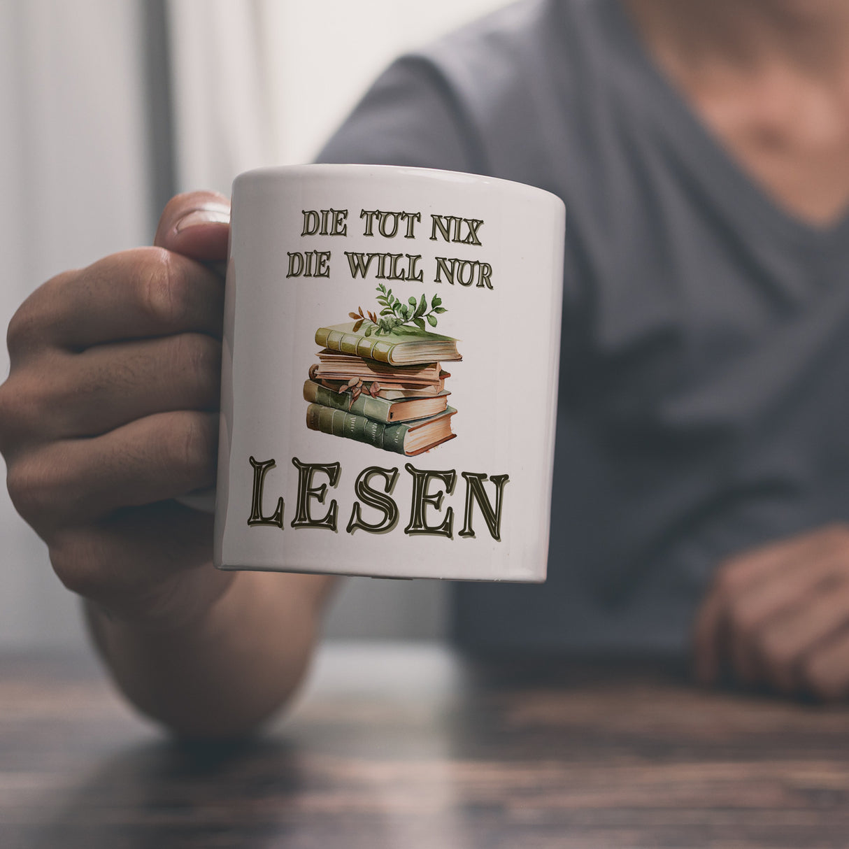 Bücher Kaffeebecher mit Spruch Die tut nix die will nur lesen