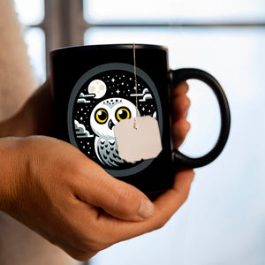 Schneeeule Tasse schwarz in Schwarz