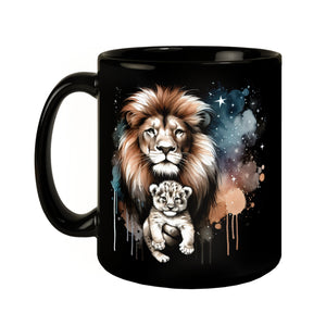 Löwe mit Babylöwe Tasse in Schwarz